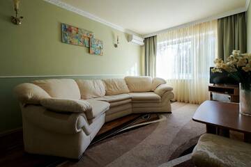 Люкс с 2 спальнями в Гостинице Крымское Приазовье